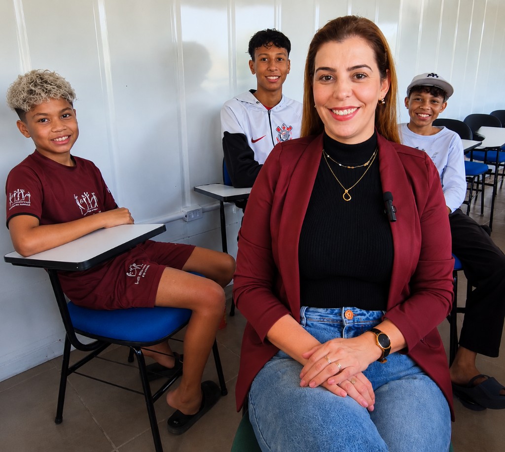 Crianças e adolescentes do projeto Viver e Conviver